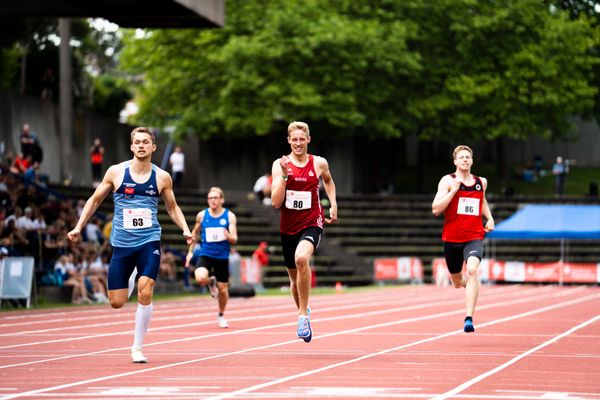 Marvin Schlegel (LAC Erdgas Chemnitz), Manuel Sanders (LG Olympia Dortmund), Kevin Joite (Dresdner SC 1898) ueber 400m am 04.06.2022 waehrend der Sparkassen Gala in Regensburg